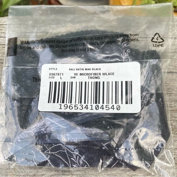 NWT New Sealed Soma Lot of Two (2) Vanishing Edge Thong Panties w/Lace Trim L - Picture 6 of 10